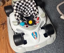 Babylo racing car walker