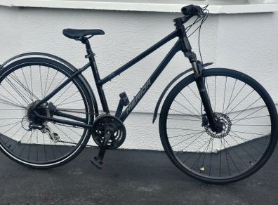 Merida Crossway Hybrid Bike.oil Disc Brakes. No Offers