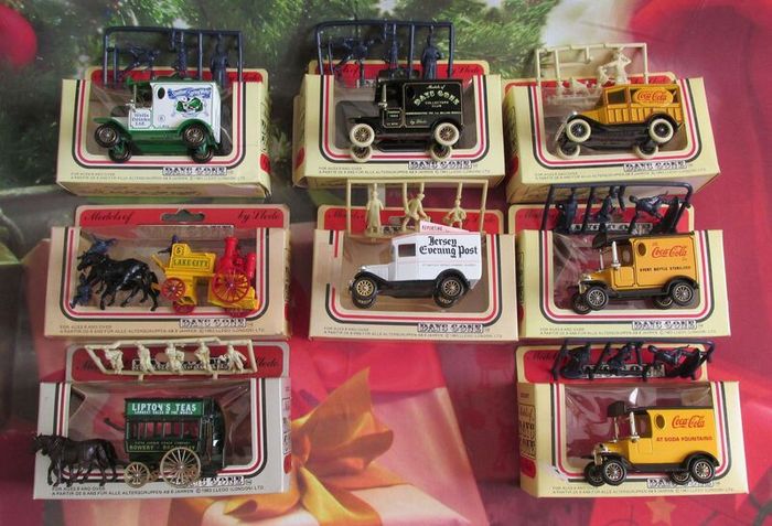 "DAYS GONE" Set Bundle Vintage Retro Cars part 1