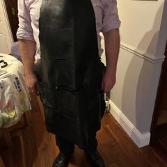 Barbecue apron