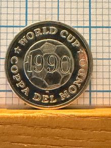 Italia 90 souvenir coin
