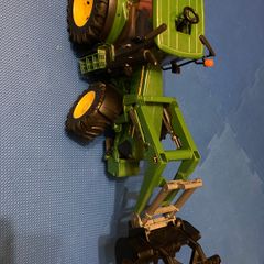 Bruder John Deere farm tractor with a front loader 50cm long