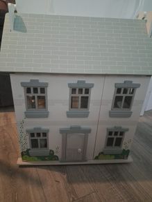 wooden dolls house