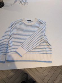 ladies jumper medium