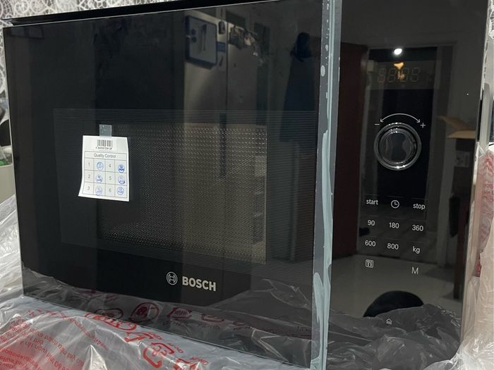 Microwave Oven