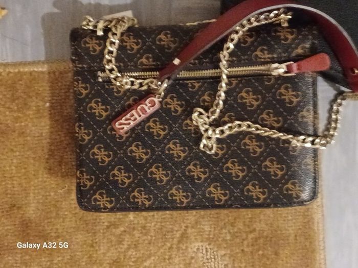 Women's handbags used 0