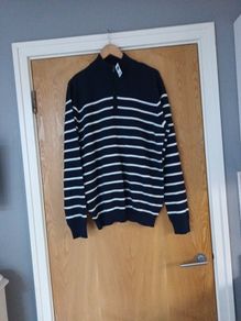 Dunnes Stores  Mens 1/4 Zip Jumper.  B.N.W.T.