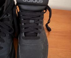 Adidas kids shoes,size 2uk(34 eu)