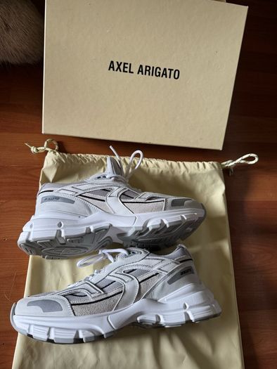 Axel Arigato sneakers