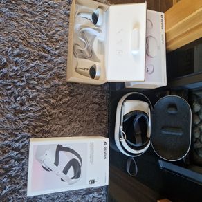 Quest 2 VR Headset, with Elite Strap and Battery