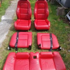 Audi TT 8N red leather interior