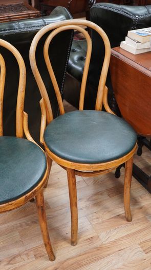 Set of 4 Vintage Bentwood Chairs