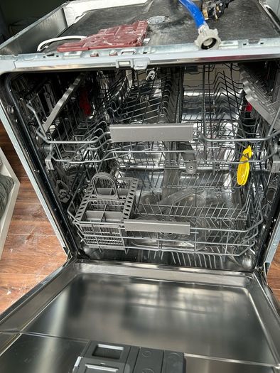 Integrated Dishwasher
