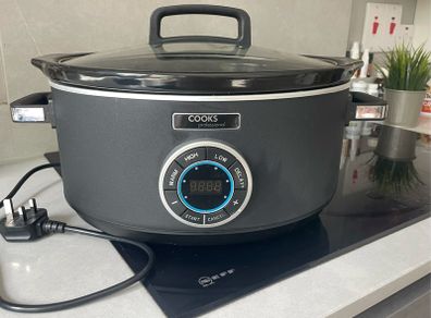 digital slow cooker