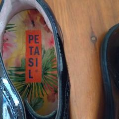Petasil black patent leather size uk4, eu37
