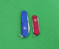 Vintage Discontinued Wenger Swiss Army Knife Lot