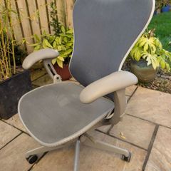 ergonomic office chair