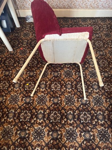 Childs chair