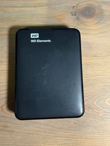 WD Elements 1TB Portable External Hard Drive (USB 3.0 & Includes Cable & USB Adapter)