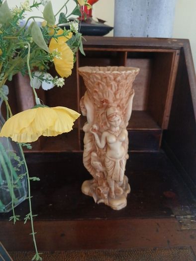 collectable heavy vase