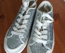 Girls Trainers Size 5