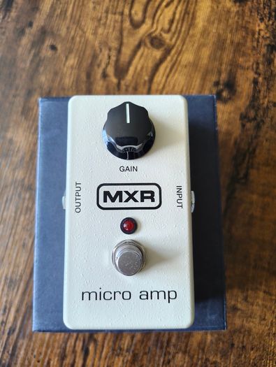 MXR Micro Amp (M133)