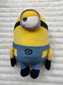Despicable Me 2 Looking Left  Minion Stuart approx. 30 cm. Used Please see photos