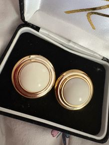 vintage clip on earrings
