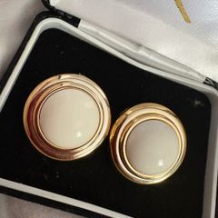 vintage clip on earrings