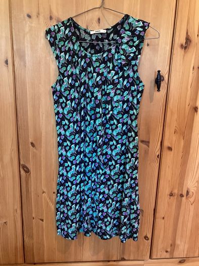 Oasis dress