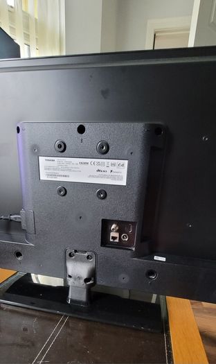 tv lcd 32