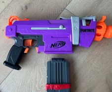 Nerf fortnite toy