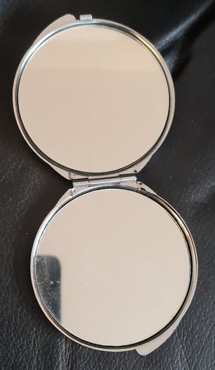 Louis Vuitton Mirror compact