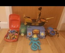 toys
