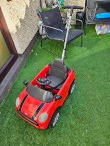 Kids rideon car