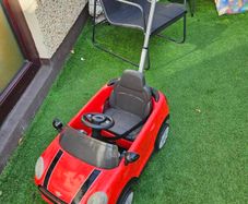 Kids rideon car