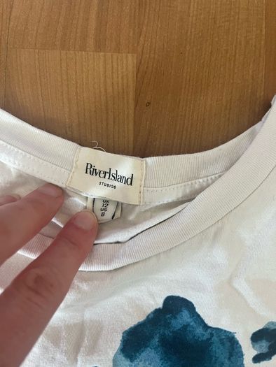 River island cream tshirt with blue printed flower design