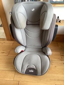 Childs car seat age 3-12