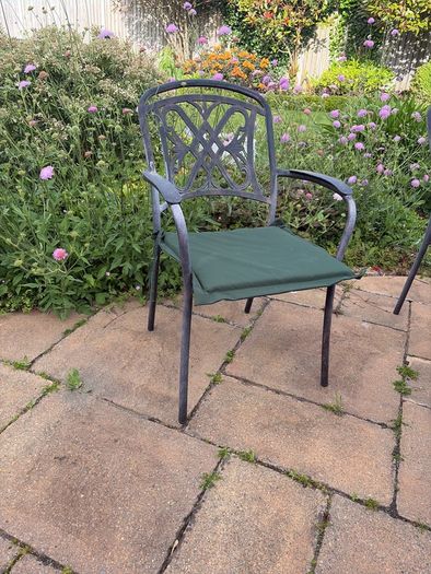 Garden Table and x6 chairs