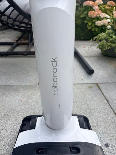 Roborock Flexi light dry wet mop vacuum