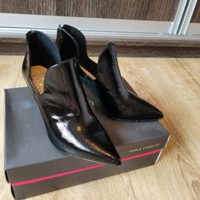 Vince Camuto ladies ankle boots