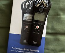 Zoom H1n Handy Recorder + accessories