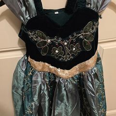 Beautiful Anna (Frozen) costume. 4-5 years or 100cms.
