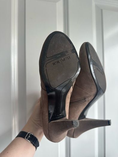 Nine West suede ankle boots -Sz 6