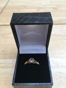 9ct Yellow Gold Solitaire Ring