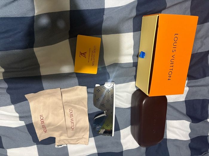 Lv sunglasses
