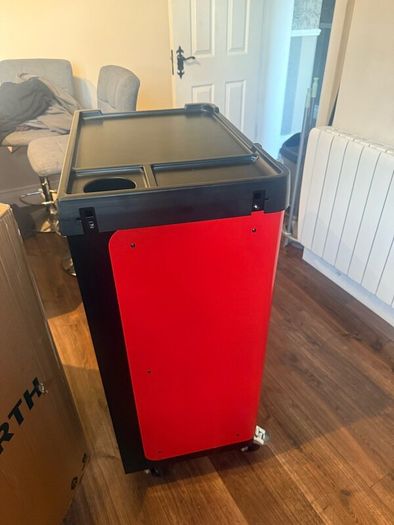 Wurth 8.4 rolling tool box