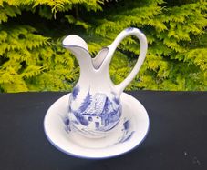Vintage ceramic washing bassin set postage possible