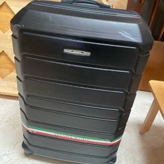 Free To Take Away - 1 x Large Hard Cover - Shell Suitcase
