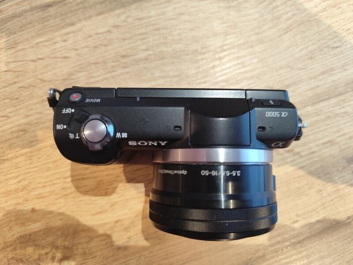 Sony a5000 Mirrorless Camera - Excellent Condition - Very Low Shutter Count!